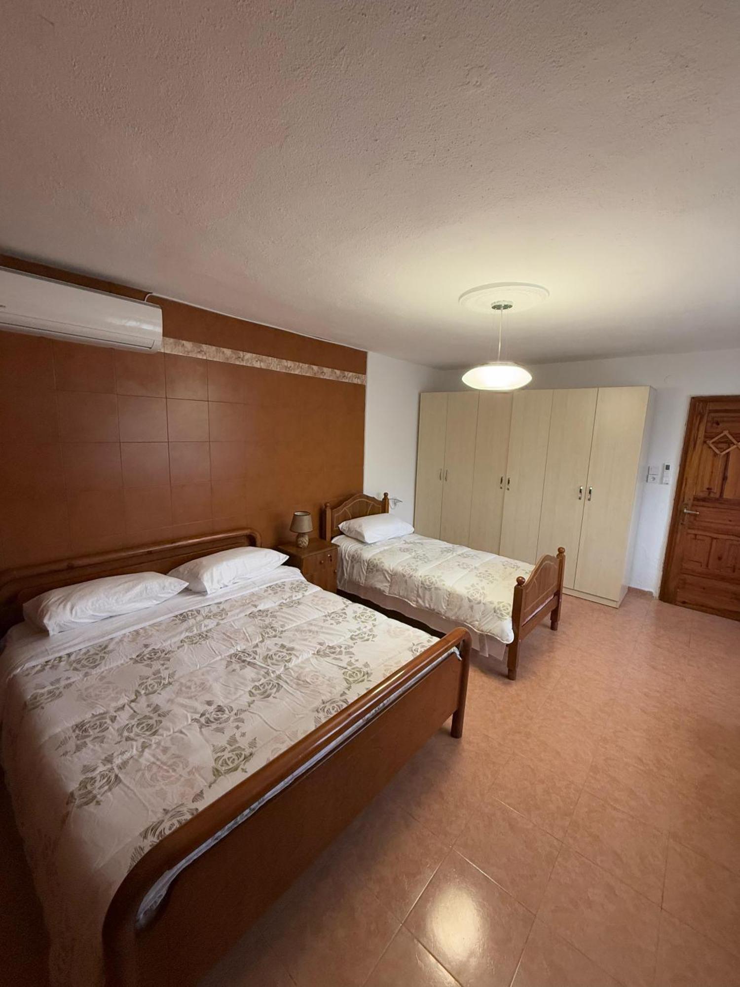 2 Apartment *